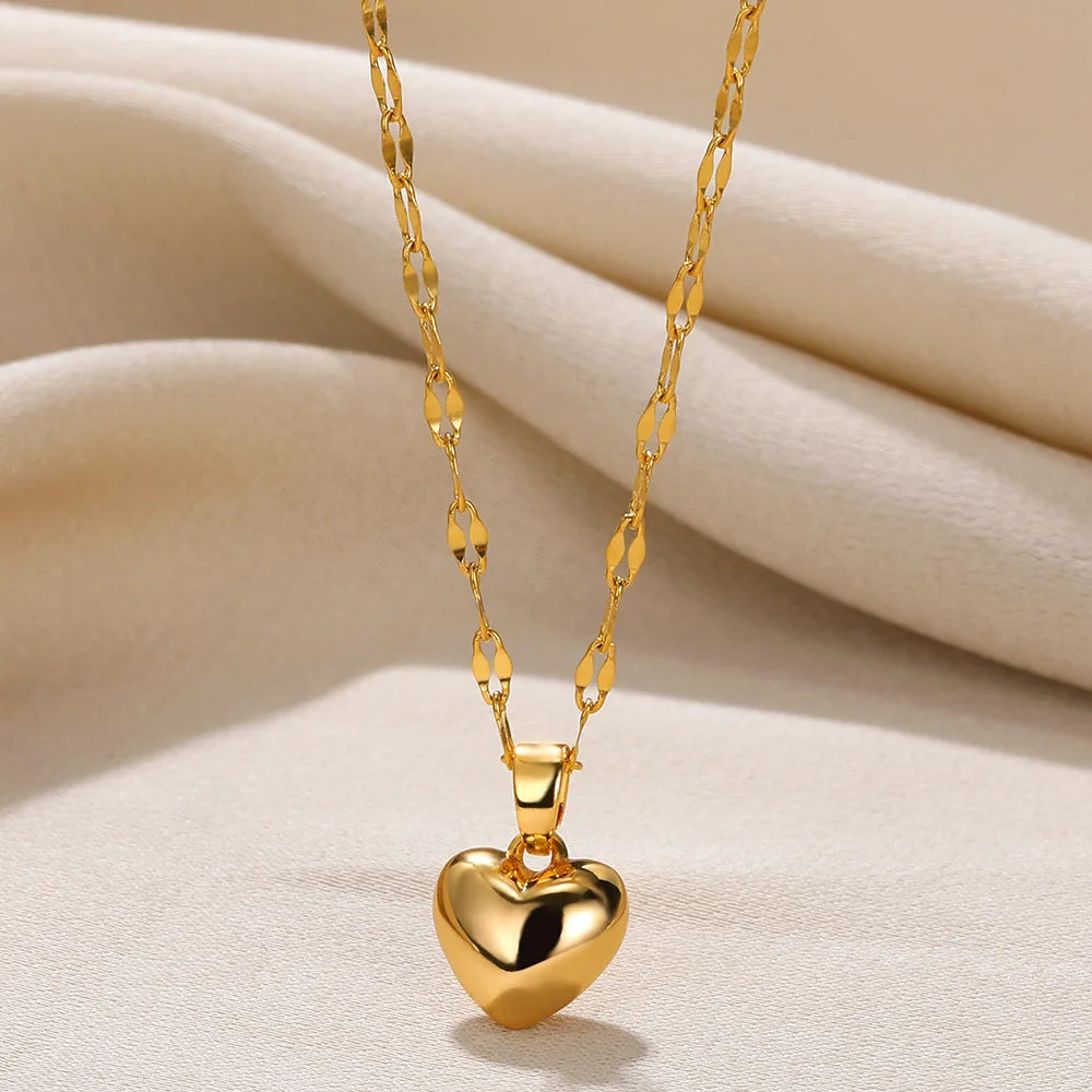 Love Heart Necklace For Women 2025 New Trendy Lip Chain Simple Pendant Necklace Jewelry Gift
