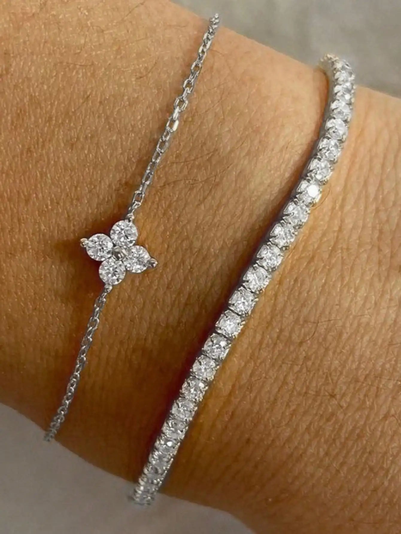 2pcs Simple Cubic Zirconia Flower Water Chain Women's Bracelet Set Daily Office Jewelry