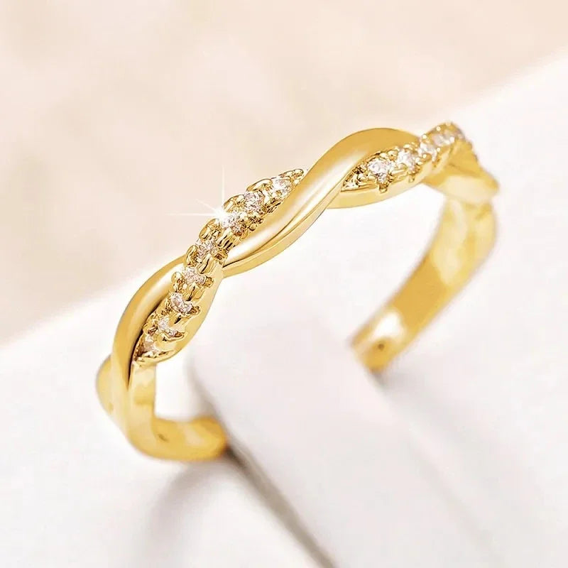 Huitan Wedding Band Eternity Rings Women Brilliant Round Zirconia Luxury Engagement Rings Thin Elegant Female Jewelry Drop Ship