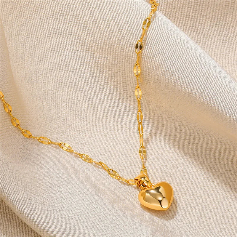 Love Heart Necklace For Women 2025 New Trendy Lip Chain Simple Pendant Necklace Jewelry Gift