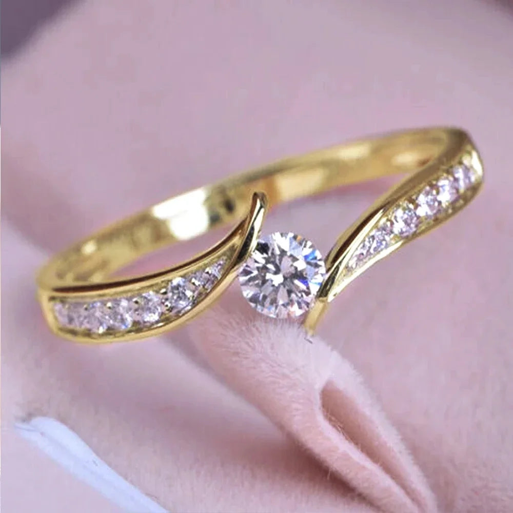 Huitan Wedding Band Eternity Rings Women Brilliant Round Zirconia Luxury Engagement Rings Thin Elegant Female Jewelry Drop Ship